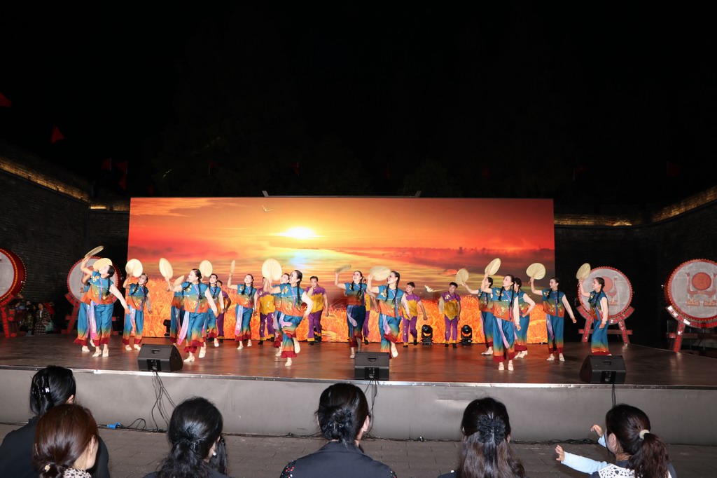 舞蹈《太阳出来喜洋洋》（2025年9月24日荆楚四季村晚视频）