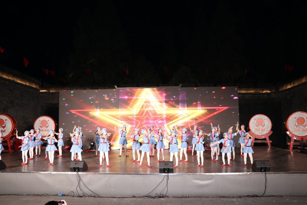 少儿歌舞《红星闪闪》（2025年9月24日荆楚四季村晚视频）